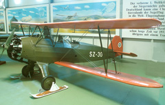 SZ-30  Focke Wulf Fw-44J Stieglitz