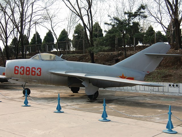 63863 Mikoyan Gurevich MiG-15