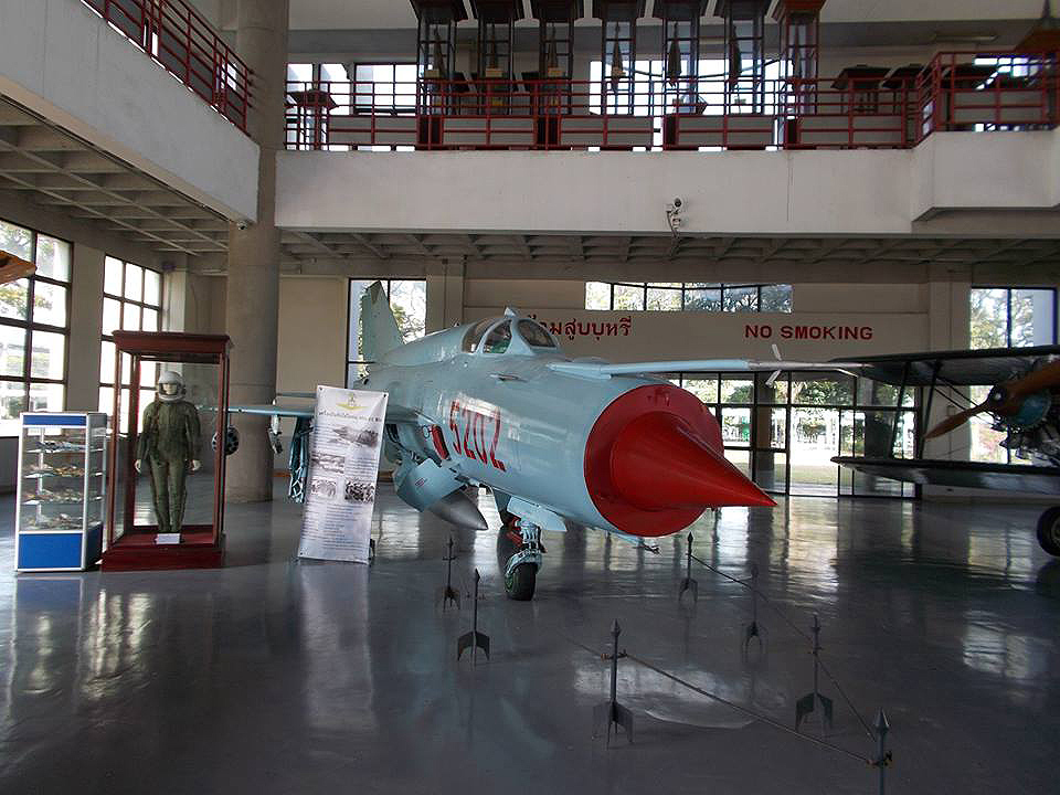 Mikoyan Gurevich MiG-21bis 5202 Vietnam Air Force