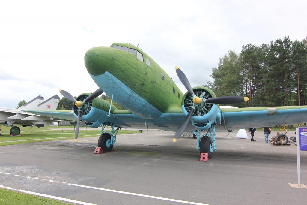 Lisunov Li-2 56 Sovjet Air Force