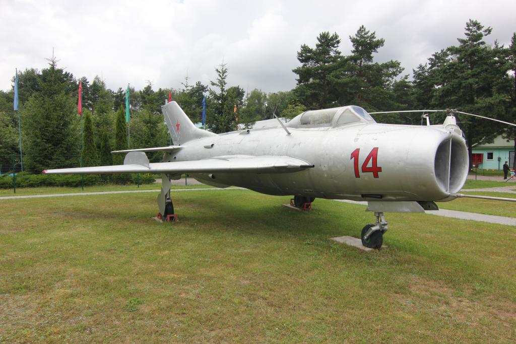 Mikoyan Gurevich MiG-19C 14 Sovjet Air Force