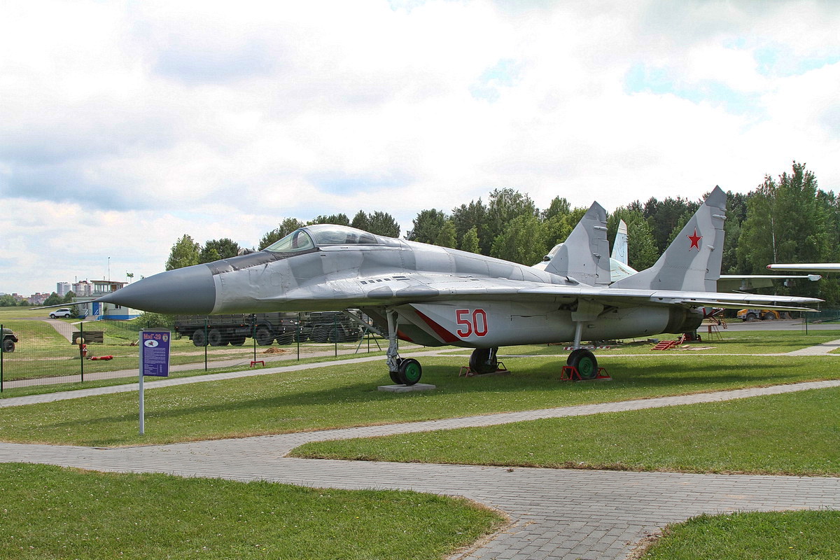 Mikoyan Gurevich MiG-29 50 Sovjet Air Force
