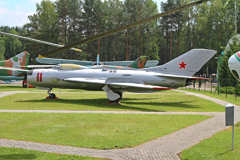 Mikoyan Gurevich MiG-19P 11