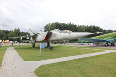 Mikoyan Gurevich MiG-25PU 19