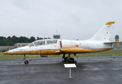28+48  Aero L-39V Albatros