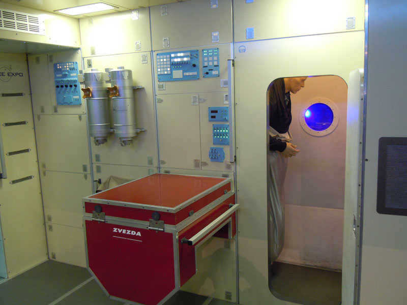  ISS  Zvezda module sleepingroom and kitchen