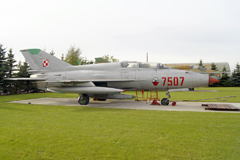 Mikoyan Gurevich MiG-21UM 7507