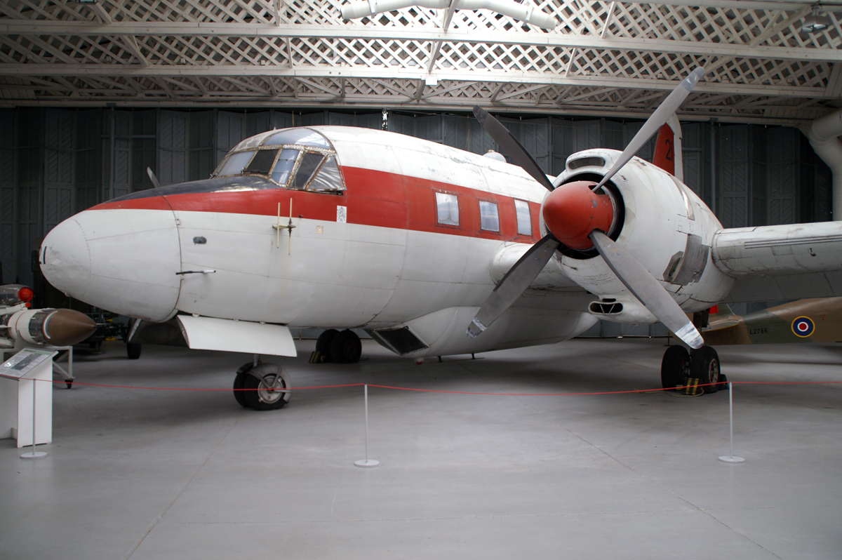 &nbsp;G-BEDV/WJ945/ 21 Vickers Varsity T.1