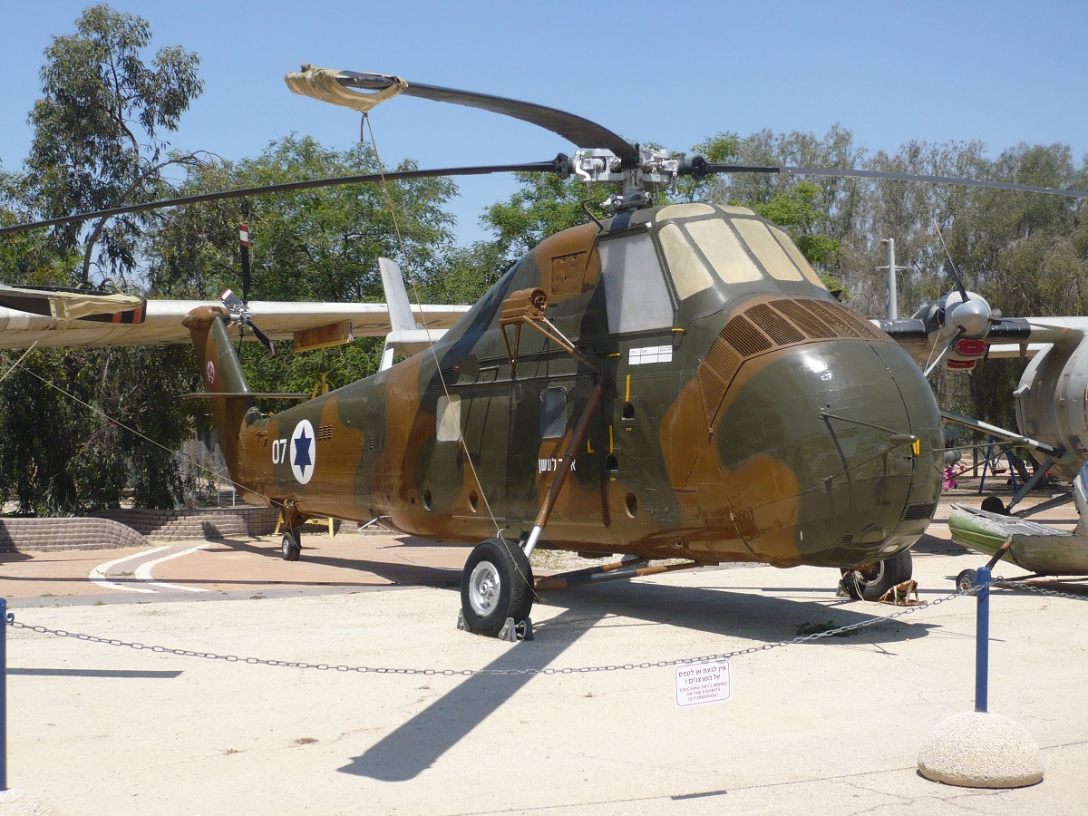 Sikorsky CH-34B Tarnegal 07 Israel Defence Force