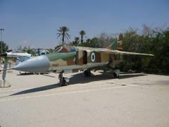 Mikoyan Gurevich MiG-23ML 2786