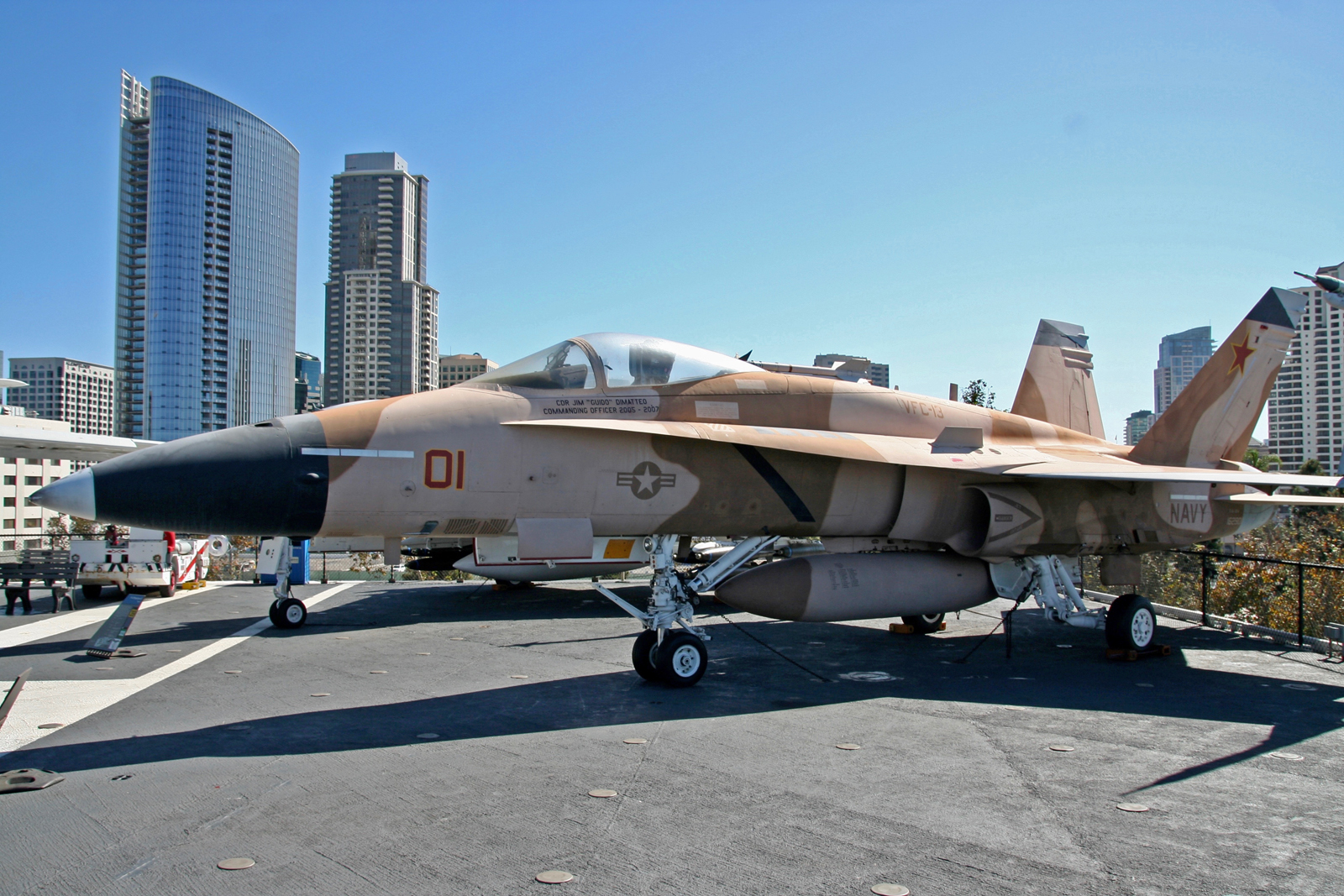 MCD Douglas F/A-18A Hornet - AviationMuseum