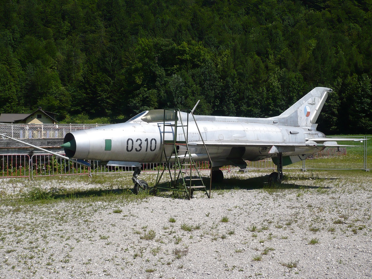 www.aviationmuseum.eu